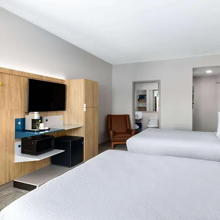 Microtel Inn & Suites By Wyndham Lachute Exterior photo